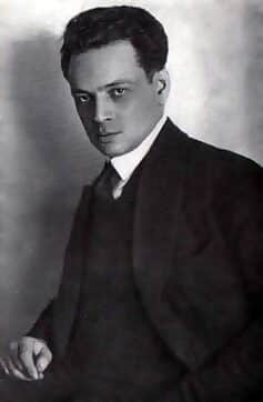 Юрий Тынянов Юрий Тынянов